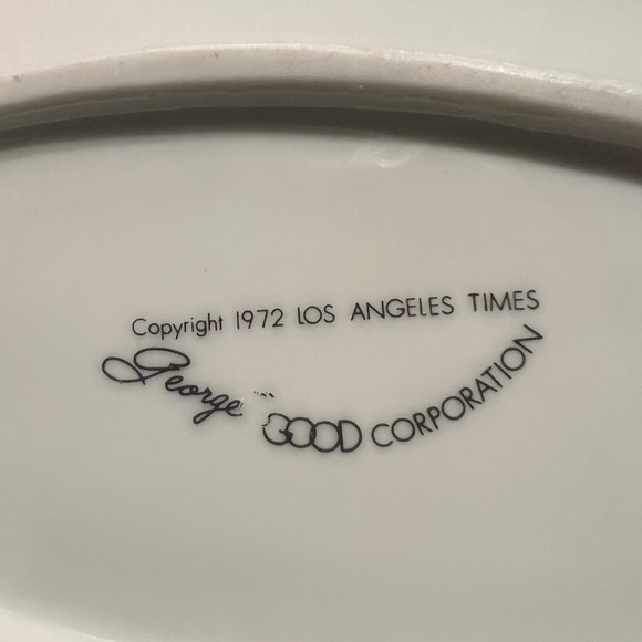 Vintage ❤️Kim Casali  “Love is Kissing Her Before Asking What’s for Dinner” Dish - Picture 4 of 5